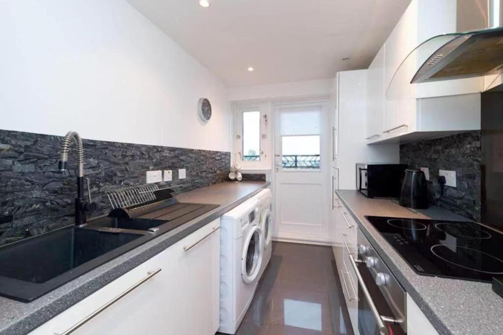 Light-Luxury Flat Appartement Glasgow Buitenkant foto